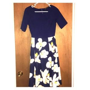 Blue Floral calf length dress is with Pockets